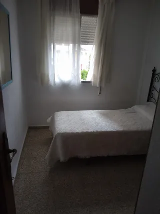Habitación en alquiler para mujer trabajadora 
