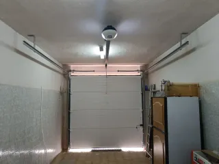 Puerta Seccional Blanca