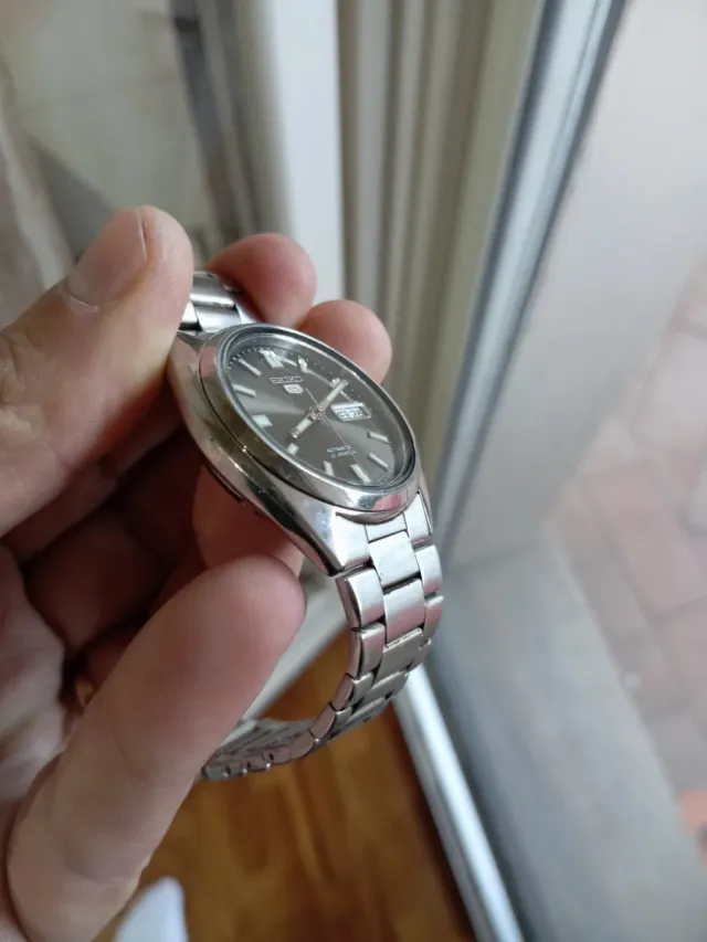 Seiko 5 black Automatic 21 Jewels snxs79j1