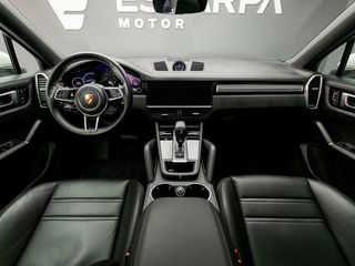 Porsche Cayenne 2023