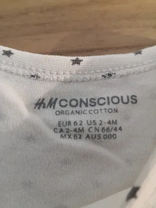 Lote de bebé: ropa, body, pijama y cambiador portá