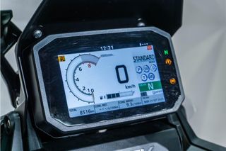 HONDA XADV 750 DEFENSAS LATERALES * ANTINIEBLA * POCOS KM * CUPULA