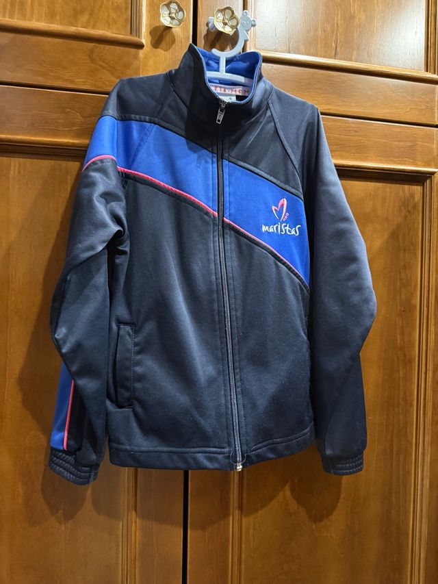 Chaqueta deportiva Maristas