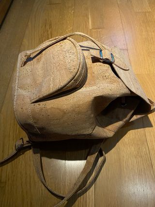 Mochila de corcho marrón claro 
