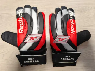 Guantes de portero Reebok Iker Casillas firmados