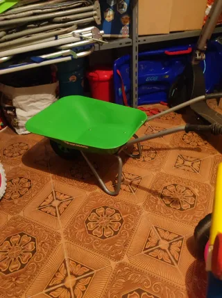 Carretilla infantil verde