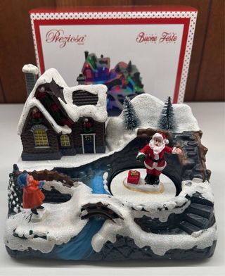 Villaggio Natalizio con Babbo Natale