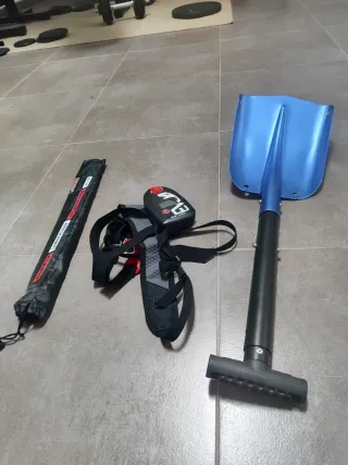 Arva, pala y sonda de rescate