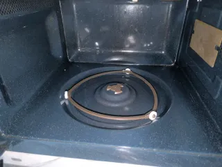 Microondas Samsung Plata y Negro