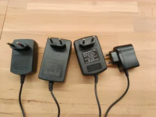 Lote 4 transformadores AC/DC