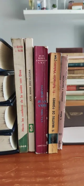 Lote I/III libros religión, se venden juntos 75€
