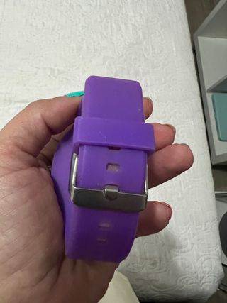 Reloj púrpura