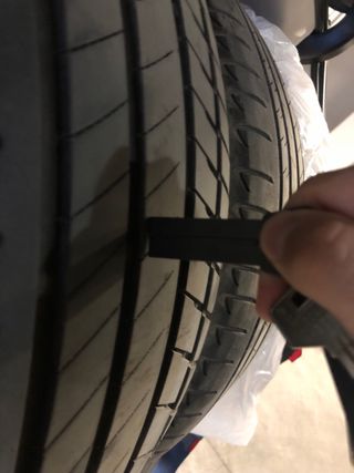 Neumáticos Bridgestone Alenza 245/50/19 105W