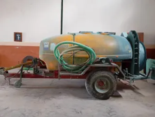 Rastrillo de 6 metros y atomizador (todo junto )