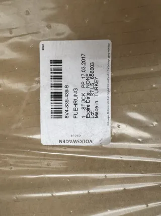 Guía ventana trasera izquierda Audi RS3 8V4