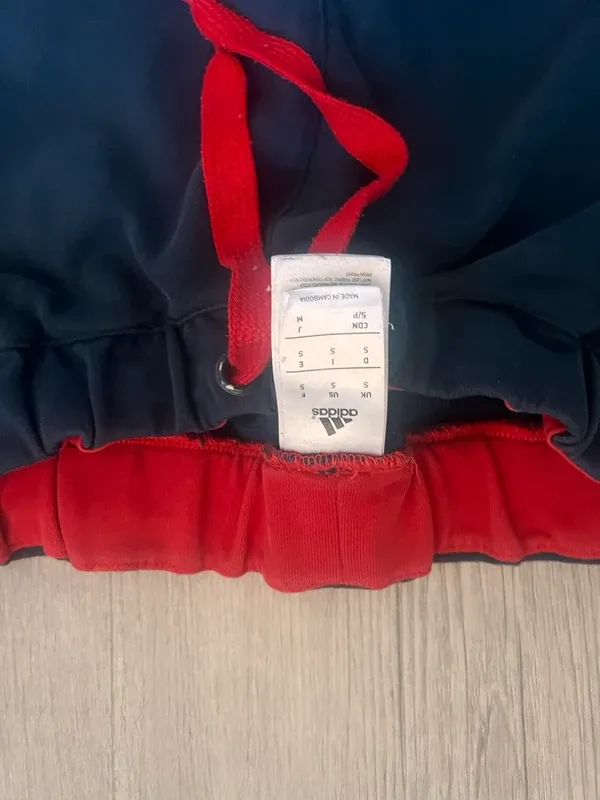 Pantalón chándal Adidas azul y rojo