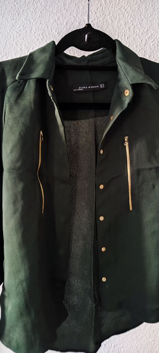 Camisa verde Zara