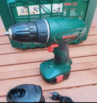Taladro Bosch PSR 12 con batería y cargador