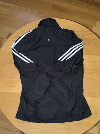 Chaqueta cortavientos Adidas negra