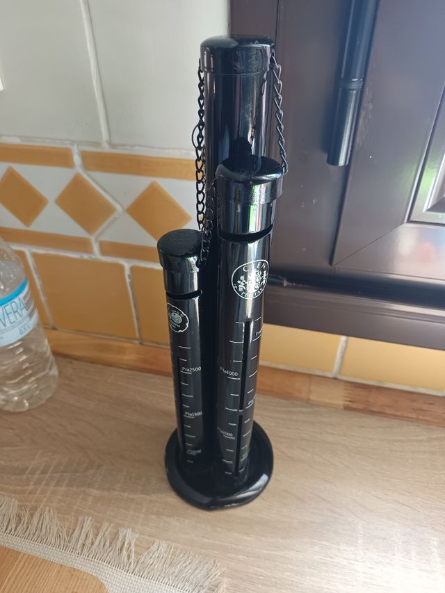 Lote hucha metal y  otra de cerámica