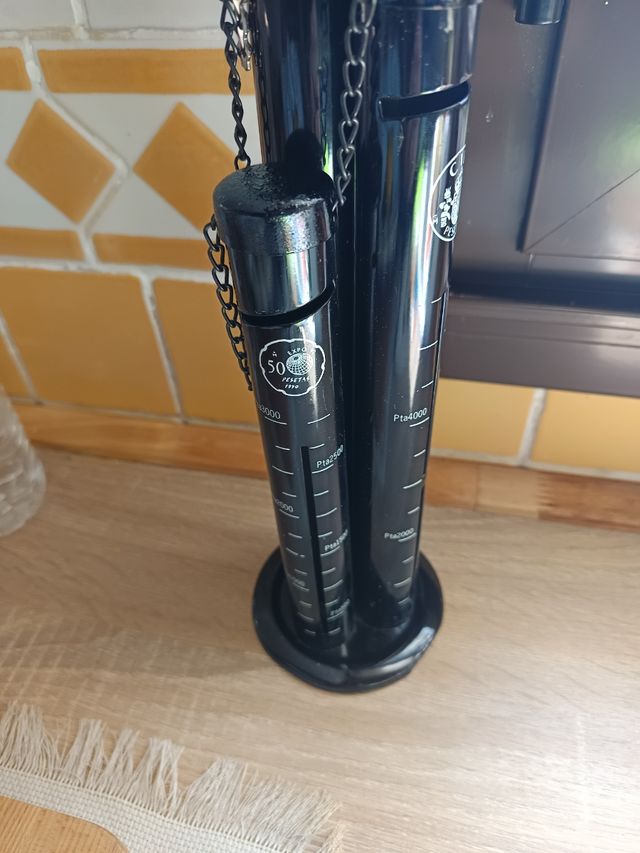 Lote hucha metal y  otra de cerámica