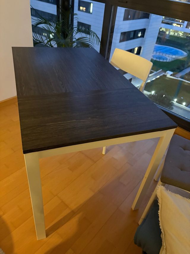 Mesa extensível em madeira IKEA Vihals