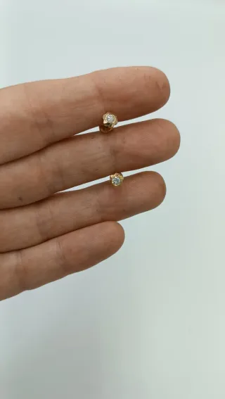 Pendientes de oro de 18kt.