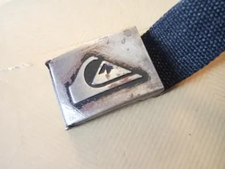 Cinturón Quiksilver Hebilla Plateada