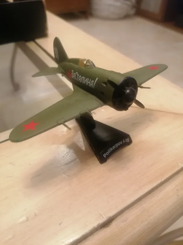 Avión Polikarpov I-16