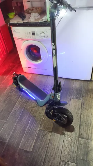 Patinete eléctrico Vortex Etric Pro gris 2025