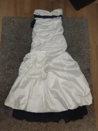 Vestido de novia blanco y negro