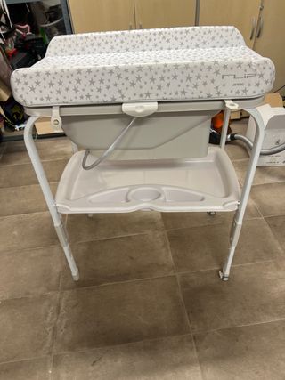 Bañera para bebé con soporte