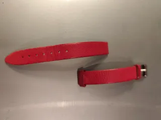 Correa de reloj de piel roja 