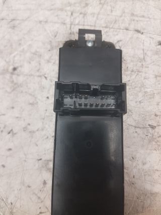 Mando Elevalunas Nissan Almera Delantero Izquierdo