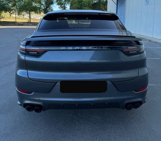 Porsche Cayenne 2021