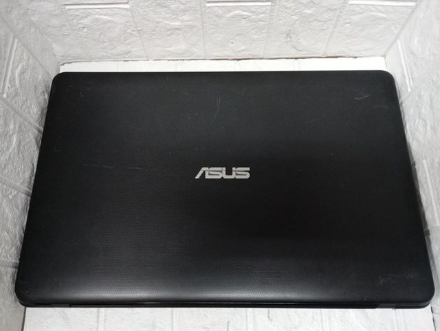 Portatil ASUS F571M (1742)