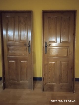 Puertas de madera maciza