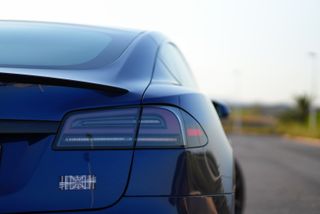Tesla Model S Plaid 2024 con asientos deportivos