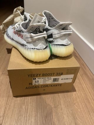 Adidas Yeezy 350 V2 Zebra