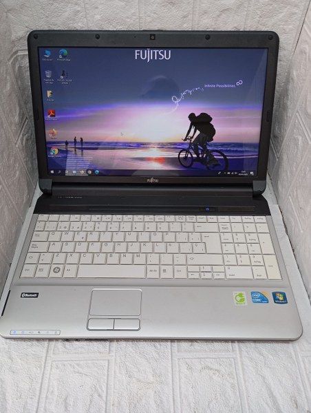 Portatil Fujitsu LifeBook A530 (1721)