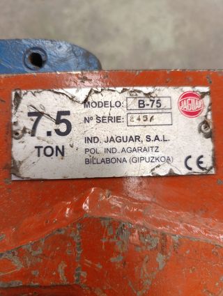 Uñas hierro elevación carga B-75