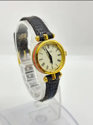 Orologio da donna Gucci 2000L con quadrante romano in oro
