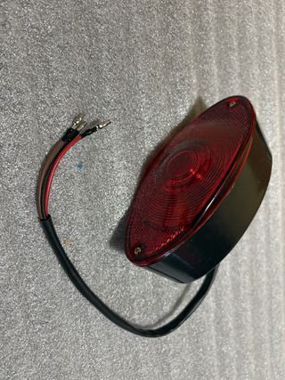 Piloto luz freno y matrícula moto custom