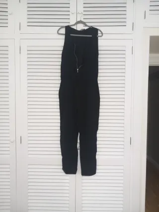 Peto negro con cremallera de MULAYA