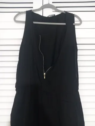 Peto negro con cremallera de MULAYA