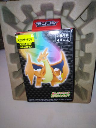Figura Pokémon Tomy Mega Charizard Y