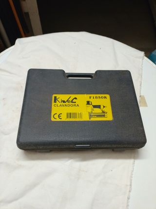 Pistola Clavos Kivec con Maletín