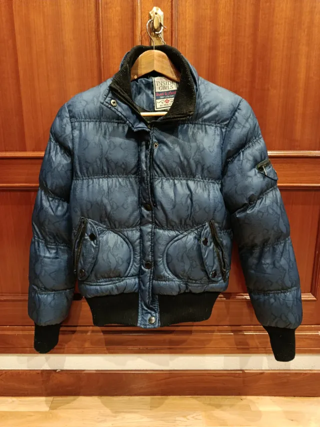 Abrigo acolchado azul talla M