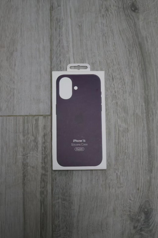 Nuova custodia in silicone per iPhone 16 Pro Max 3