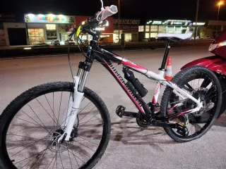 Bicicleta Mondraker Ventura